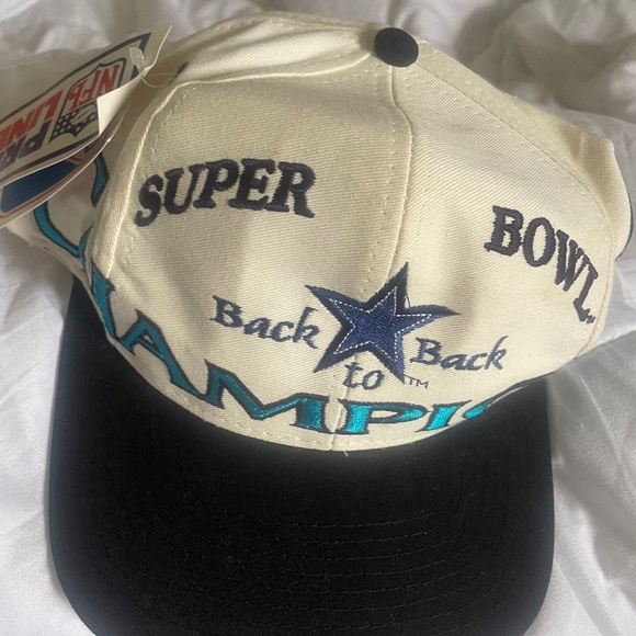 Vintage Sports SnapBack - Picture 3 of 3